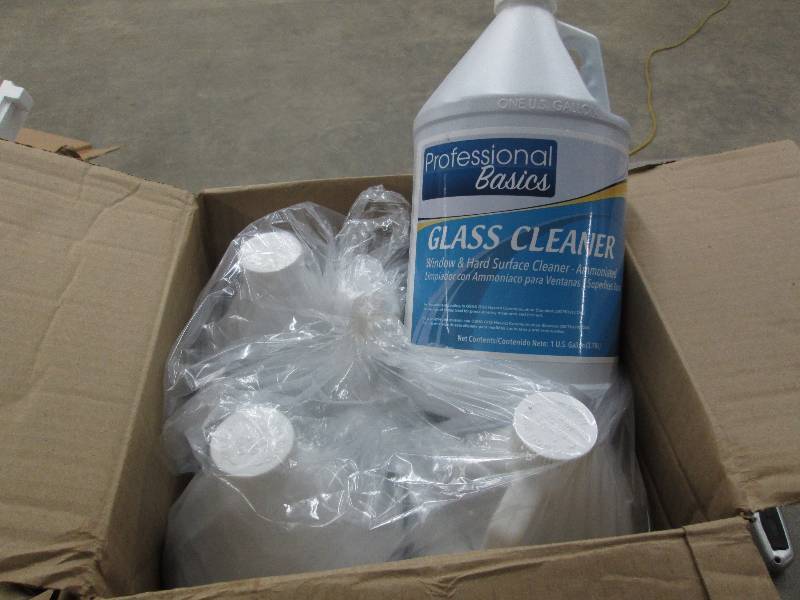 Lot of 4 Gallons Professional Basic...