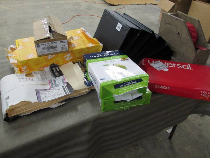 6 Avery Legal Binders, 2 Reams Hamm...