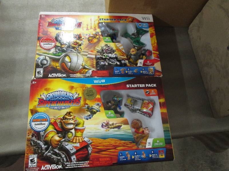 Lot of 2 Wii Skylander SuperRacing ...