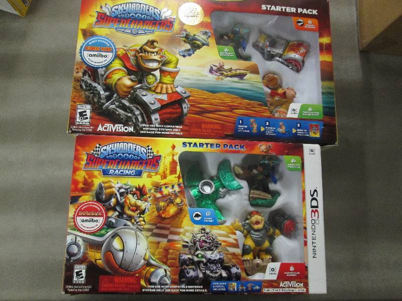 Lot of 1 Wii  1 Nintendo 3DS SuperR...