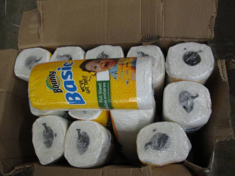 Box of 28 Rolls Bounty Basic Paper ...