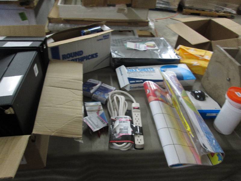 4 White, 4 Black Binders, Box of Ro...