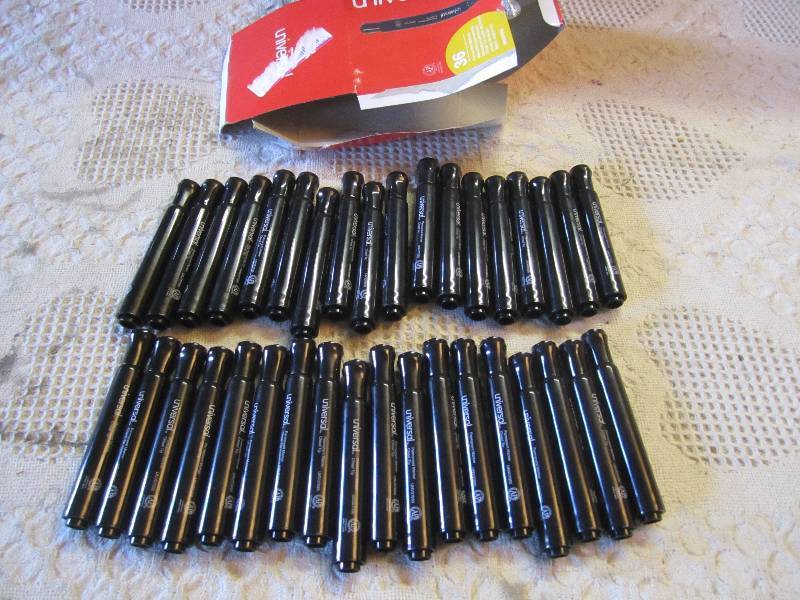 Box of 36 Black Markers Chisel Tip ...