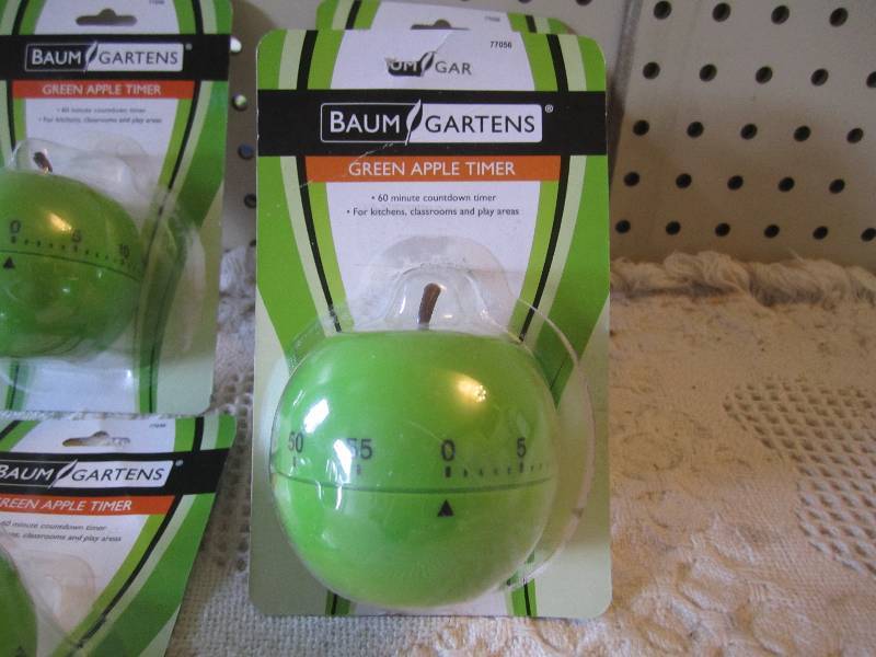 Lot of 4 Green Apple Kitchen Timers...