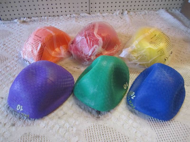 Lot of 6 Rhino Poly Play Balls Just...