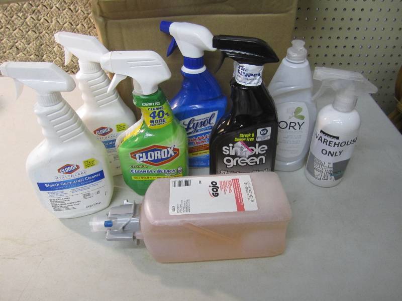 Mix Lot of Misc Cleaners See Photos...