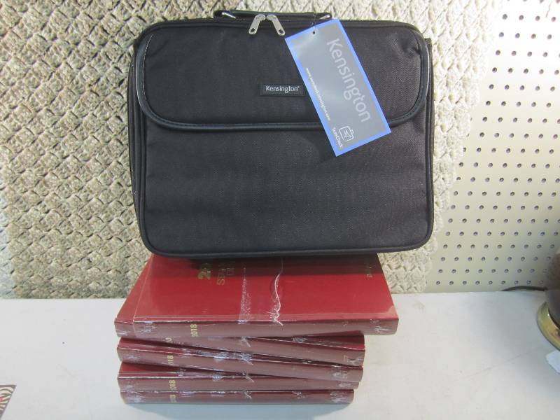 Lot of 5 - 2018 Standard Diary  Da...