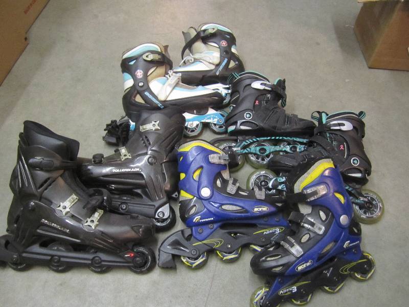 Lot of 4 Pair In Line Skates All lo...