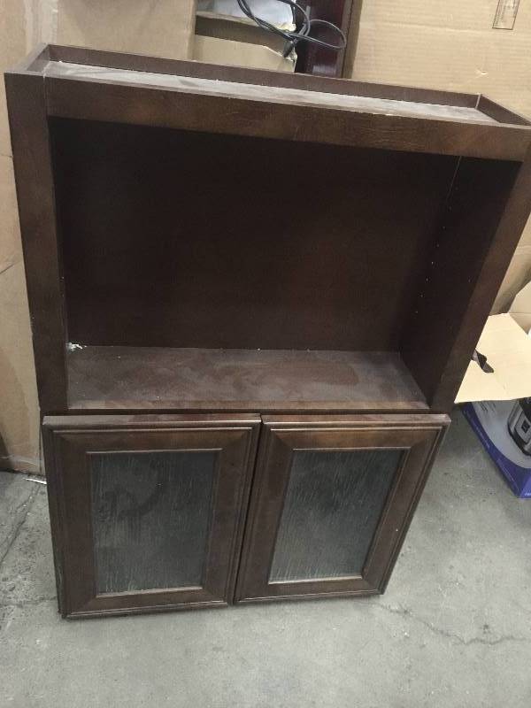 lot 55 image: Bathroom Medicine Cabinet