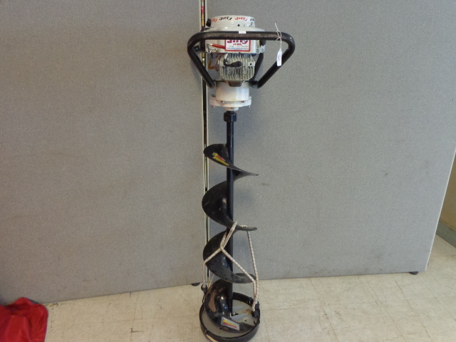 lot 10 image: Power Ice Auger