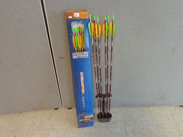 lot 16 image: Aluminum Arrows