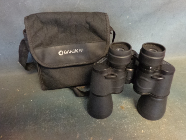 lot 20 image: Binoculars
