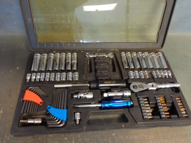 lot 38 image: Bench Top Socket Set