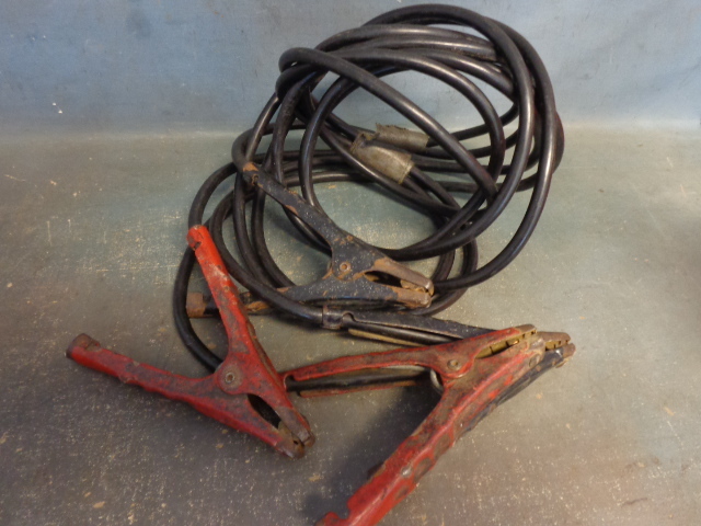 lot 44 image: Jumper Cables