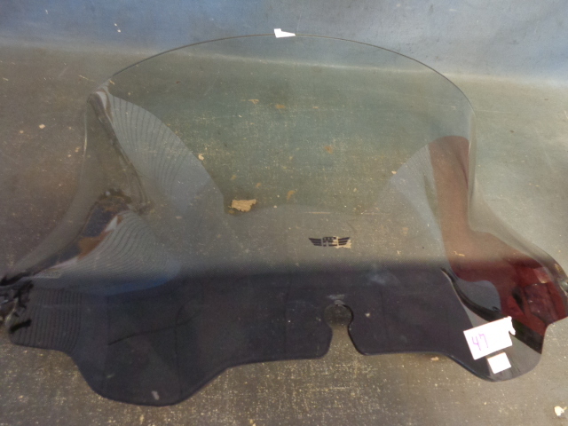 lot 47 image: Harley Davidson Motorcycle Windshield