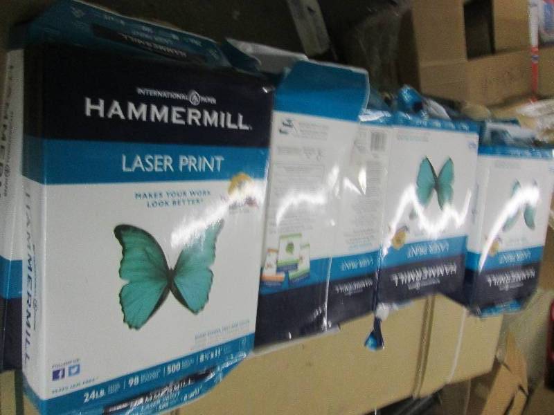 lot 4 image: 8 packages of Hammermill laser prin...