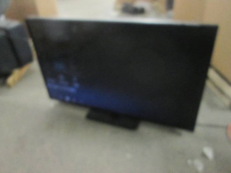lot 424 image: vizio 55 tv with wifi netflix,amaz...