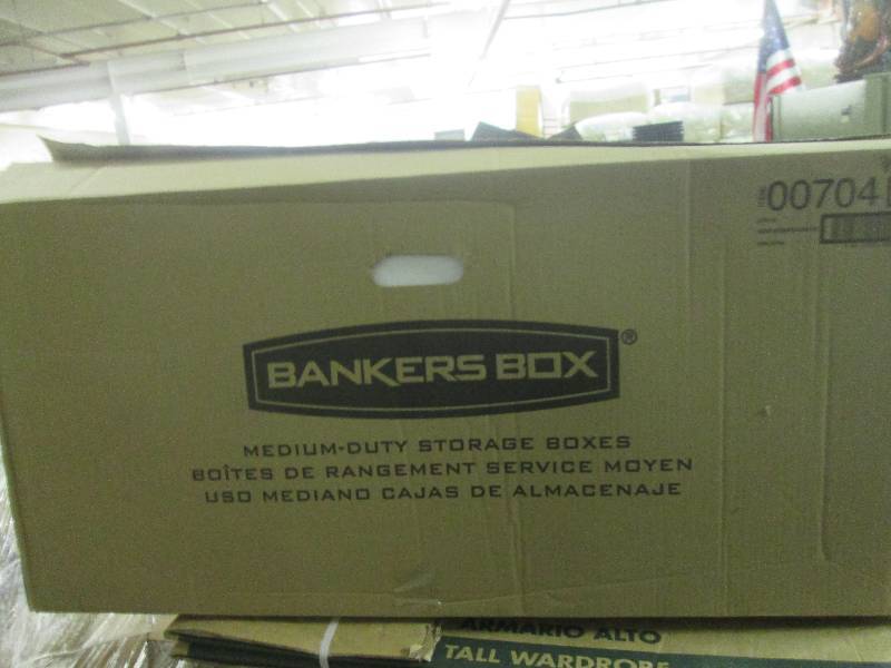lot 28 image: 1 case of 12 medium duty bankers bo...