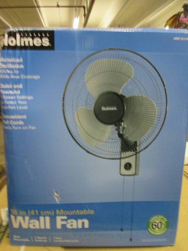 lot 78 image: Holmes motorized oscillation 16 wa...