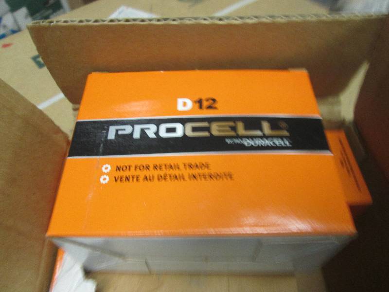 lot 98 image: lot of duracell procell size d batt...