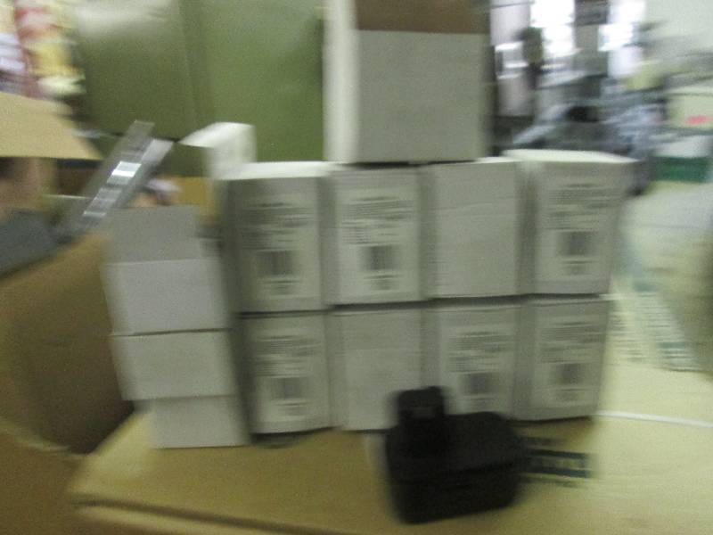 lot 543 image: 9 14.4 volt batteries and 3 14.4v c...