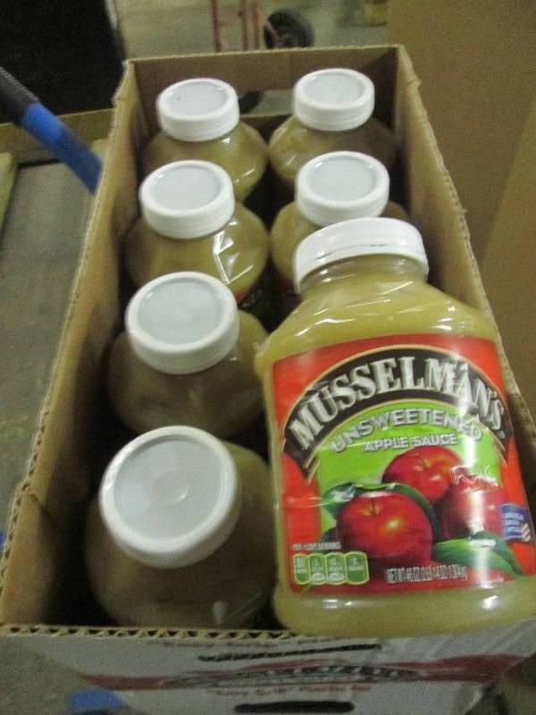 lot 555 image: 846oz musselmans unsweetened appl...