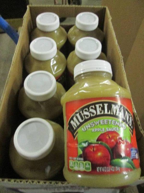 lot 559 image: 846oz musselmans unsweetened appl...