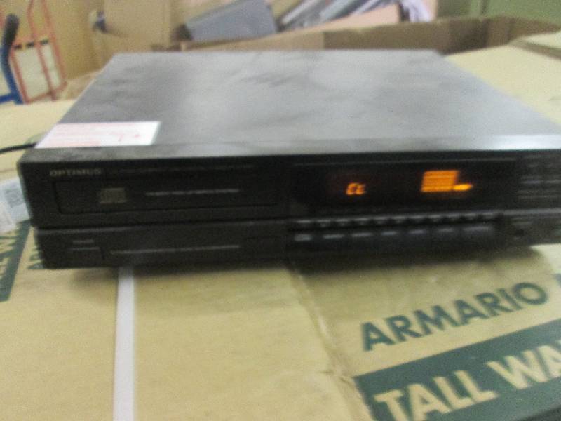 lot 560 image: optimus cd player powers on ...