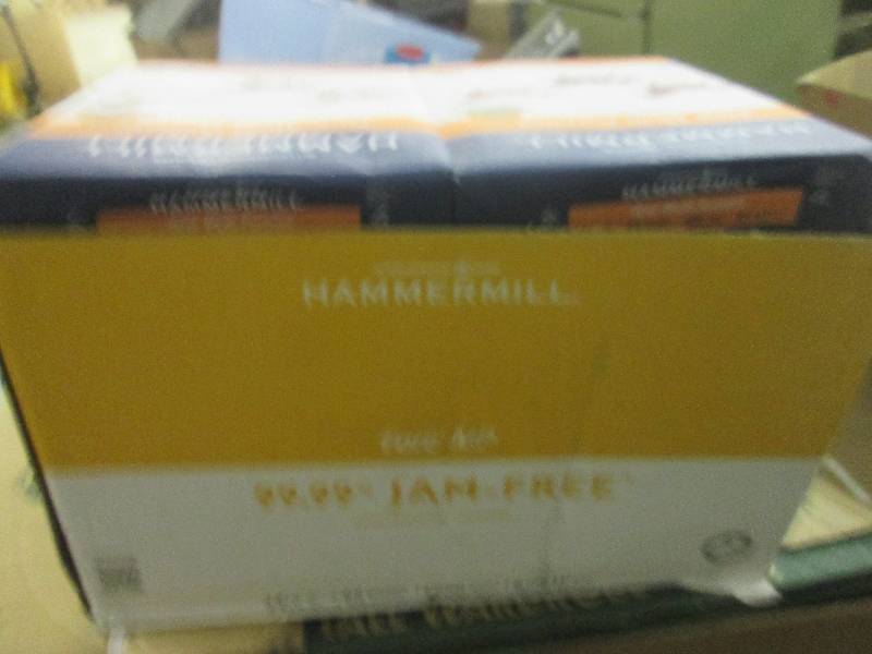 lot 19 image: 1 case of  Hammermill printer paper...