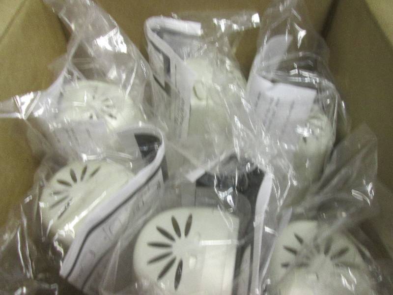 lot 70 image: 6 renuzit wall bracket 6-pack pearl...
