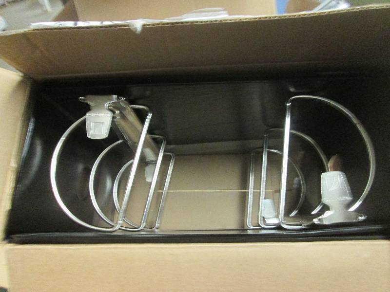lot 97 image: 2 -5 black 3-ring binders ...