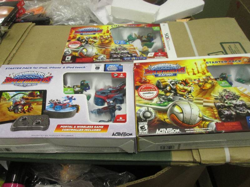 lot 192 image: 1 wii skylander superchargers start...
