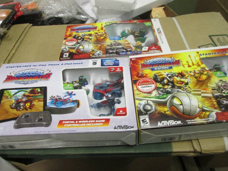 lot 194 image: 1 wii skylander superchargers start...