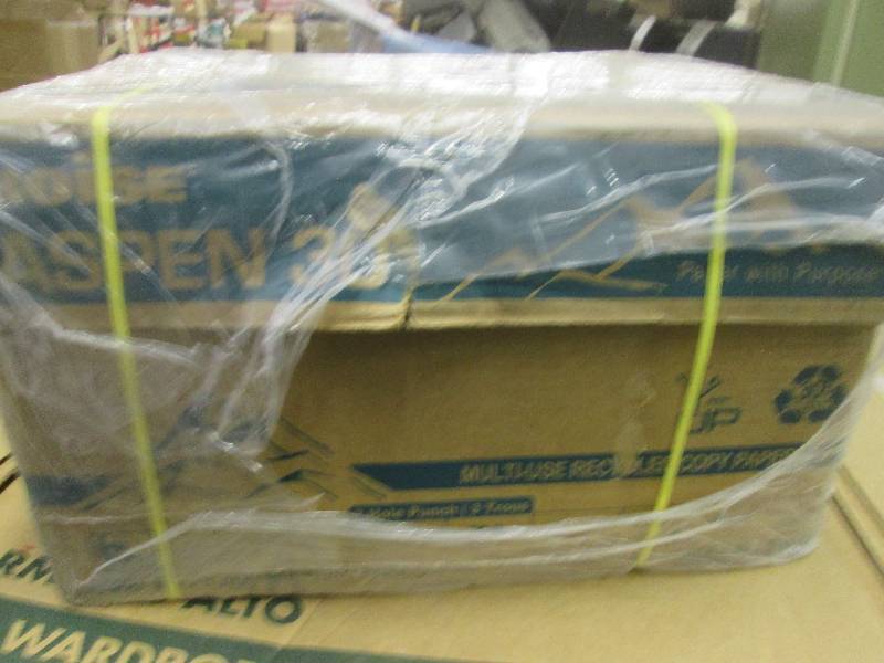 lot 243 image: 1 case of Boise aspen 30 recycled m...