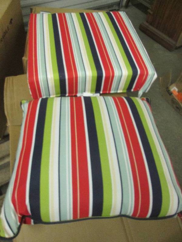 lot 258 image: new chair cushion ...