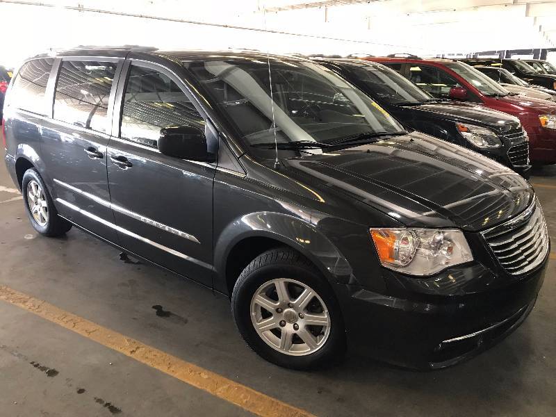2012 Chrysler Town & Country Stow & Go