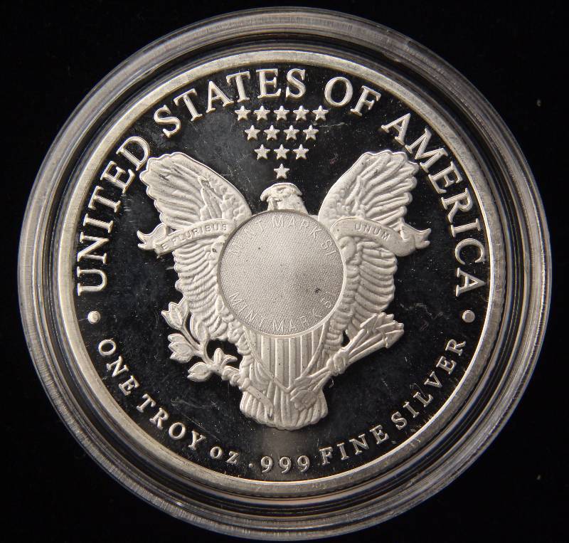 1 TROY OZ. .999 FINE SILVER WALKING LIBERTY DESIGN IN AIRTITE HOLDER