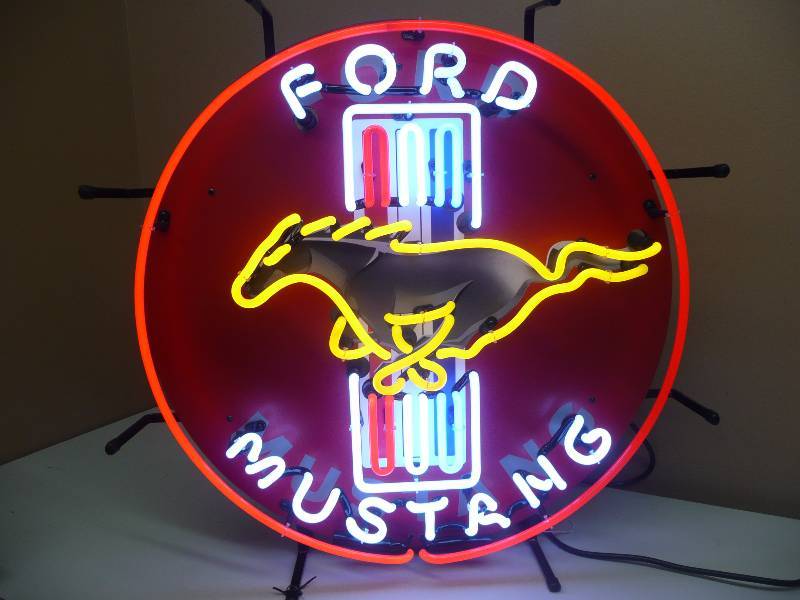 lot 3 image: MUSTANG NEON 24 DIAMETER - NEW IN BOX - SEE PICTURES
