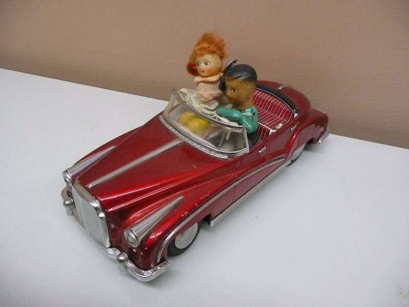 lot 24 image: VINTAGE JAPANESE CAR - SEE PICTURES