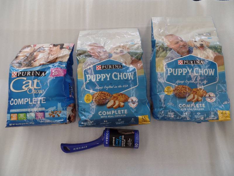 Cat & Puppy food