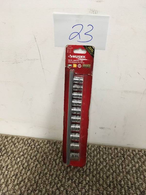 Husky 10-Piece 38 inch Standard Metric Socket Set