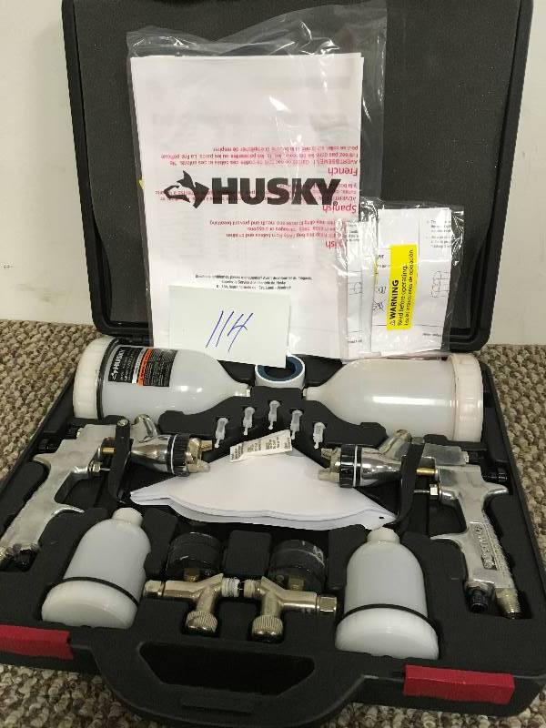 Husky Gravit Feed Spray Gun Kit - Includes Standard & HVLP Spray Guns open box never used