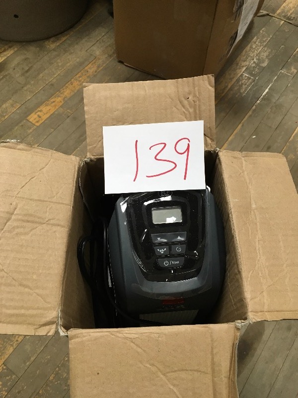 Holmes Oscillating Heater