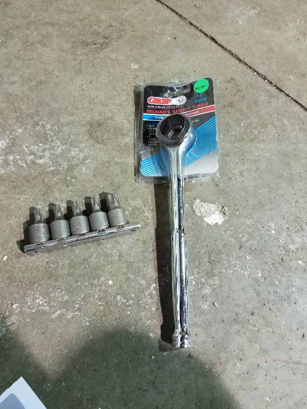 Lot of (2) Hand Tools - Grip 12in. Drive Mechanics Handle Ratchet, 4-Piece Star Socket Set