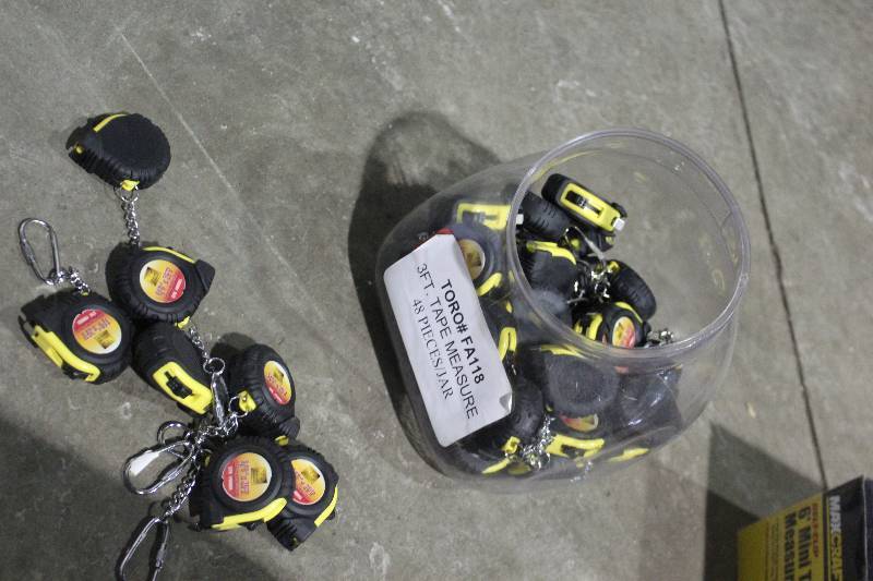 Plastic Bin of 3ft. Mini Tape Measures