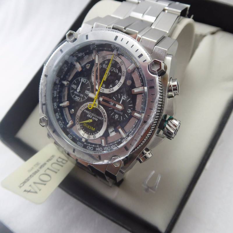 lot 22 image: Bulova Mens Champlain Precisionist Chronograph Watch