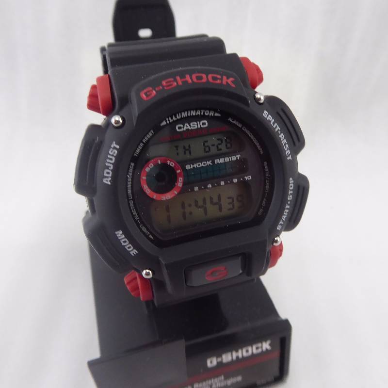 lot 43 image: Casio G-Shock Sport Watch