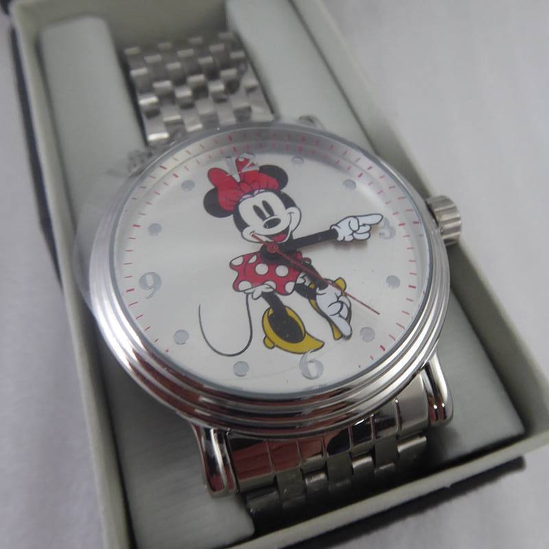 lot 114 image: Disney Vintage Womens Minnie Silvertone Watch