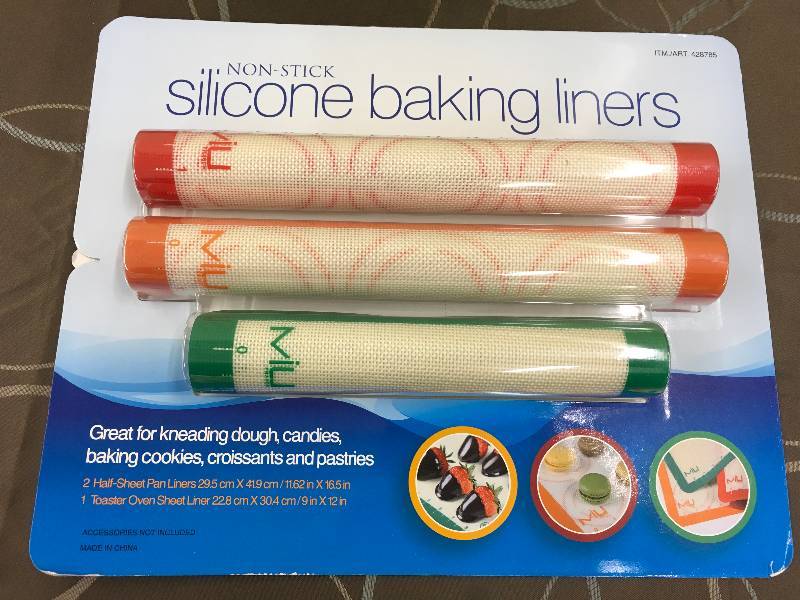 lot 49 image: SILICONE BAKING LINERS, WHOLESALE PRICE $18.99