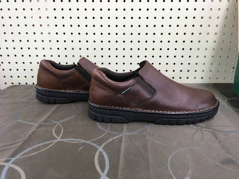 lot 54 image: EASTLAND MENS NEWPORT SLIPON Brown 11, MSRP $98.99